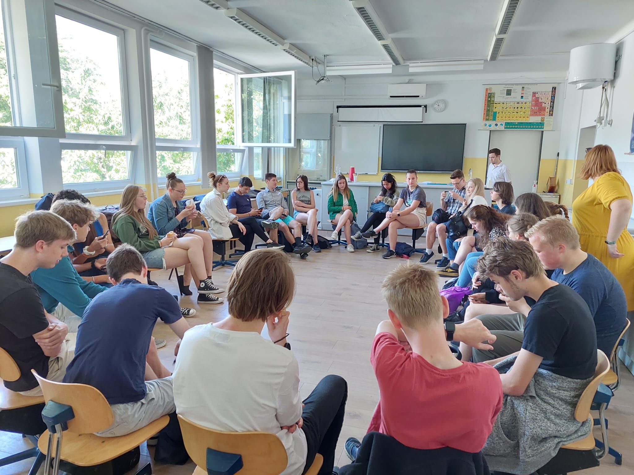 Short-term exchanges of groups of pupils “Film and Science Laboratory“